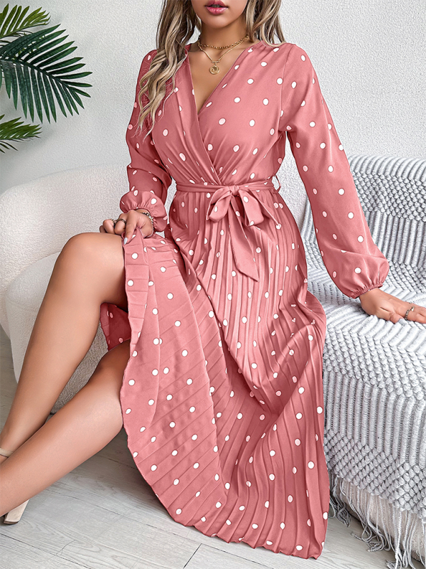 Beatrice – Vestito a Pois con Eleganza Retro