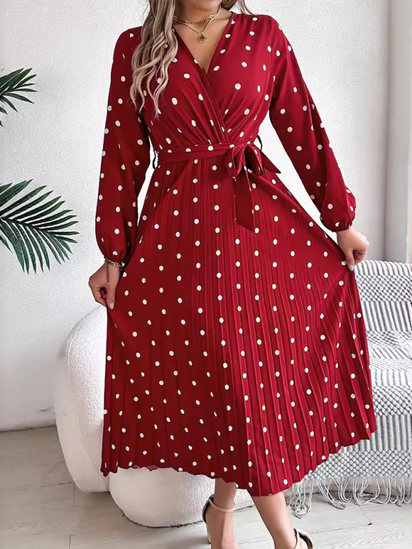 Beatrice – Vestito a Pois con Eleganza Retro
